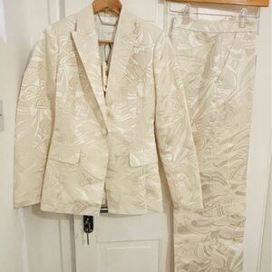 BNWT Ted Baker London Cream Patterned Suit